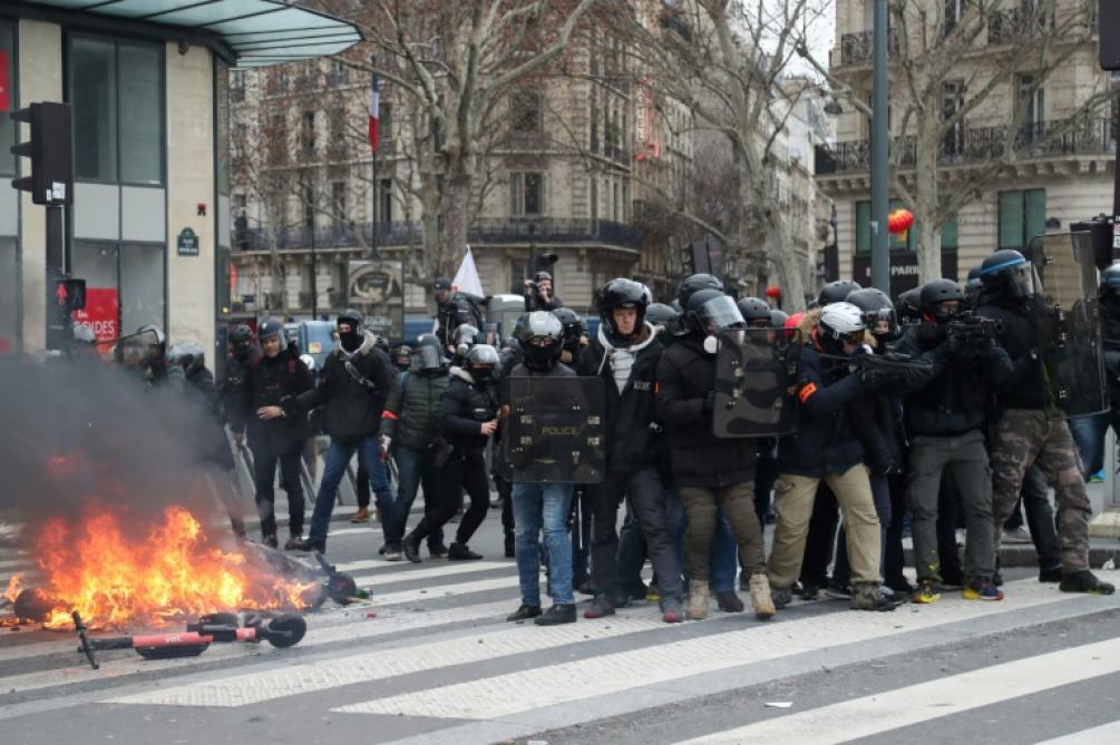Les Gilets Jaunes Mobilisés Contre Les Violences