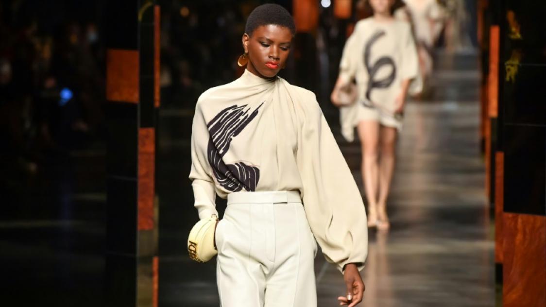 Tenue de 2025 mode