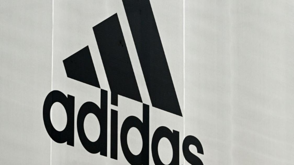 Adidas remet en partenariat le bouillant Kanye West