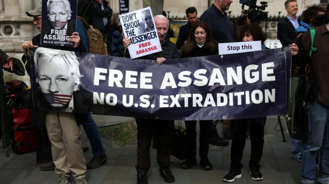 Manifestation de soutien à Julian Assange, fondateur de Wikileaks, devant la Haute Cour de Londres, le 26 mars 2024