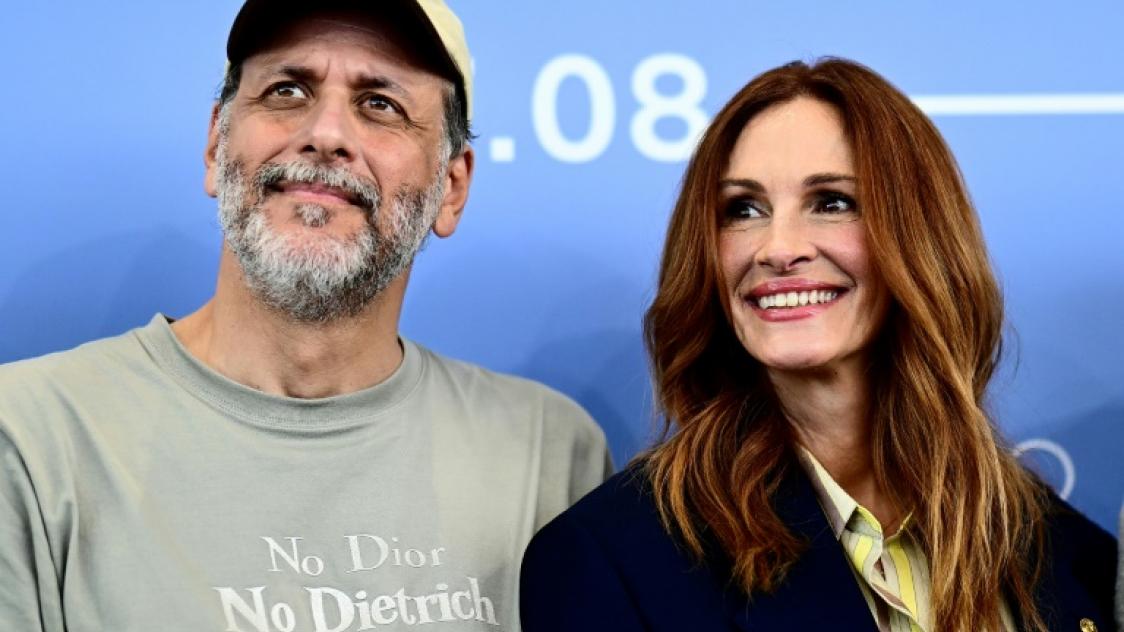 Coupure De Presse Julia Roberts / Renaud - Référence T.501, Lot, Occasion