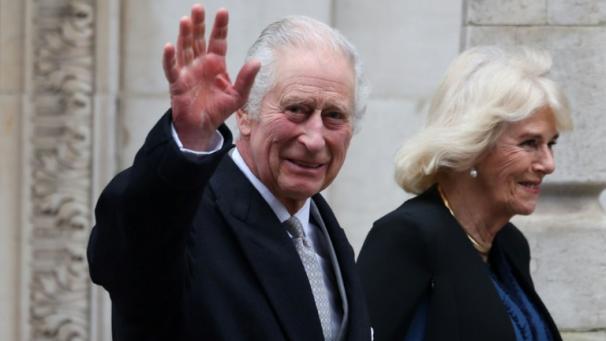 Le roi Charles III avec la reine Camilla , à Londres, le 29 janvier 2024