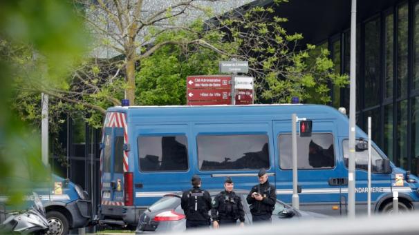 Des gendarmes sécurisent le 5 mai 2024 à Nanterre, dans les Hauts-de-Seine, l