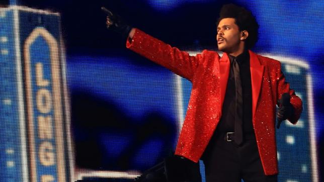 Le chanteur canadien The Weeknd en concert au Super Bowl, le 7 février 2021 à Tampa, en Floride