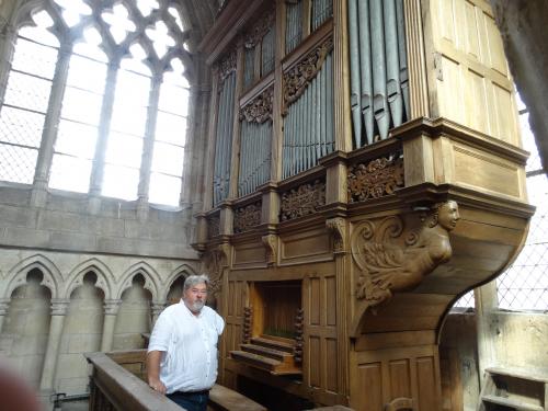 Les Tuyaux De L Orgue De La Basalique De L Epine Sont A Parrainer