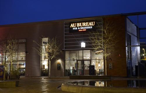 Un Pub Au Bureau Sur La Zone De Vauxbuin