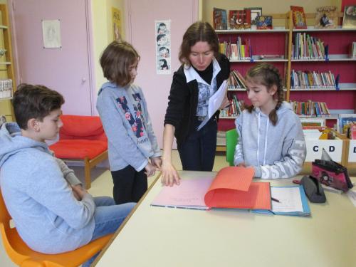 Operation Seduction Pour Les Collegiens A La Bibliotheque De Mouzon