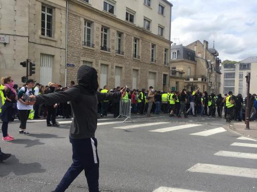 A Reims Les Black Blocs Redoutés Pour Un Acte 2 Le 29 Juin