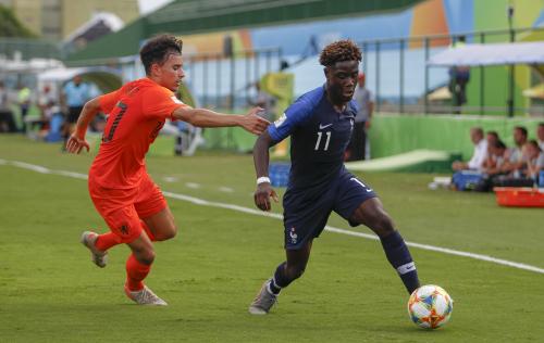 Football (Mondial U17). Mbuku (Stade de Reims) et l’équipe de France remportent le bronze - L'Union