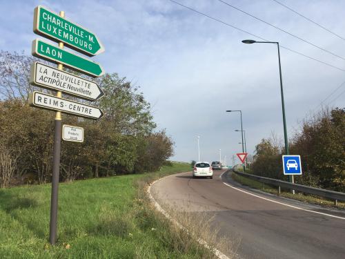 Motard axonais tué à Reims: le chauffeur du camion écroué - L'Union