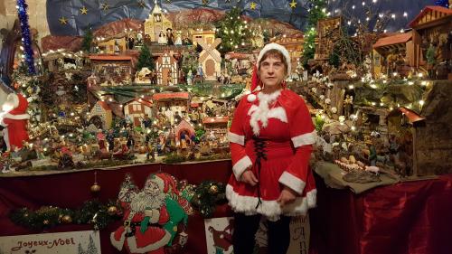 Achat Creche De Noel Geante La Creche Geante S Ouvre Aux Visiteurs A Saint Remy En Bouzemont