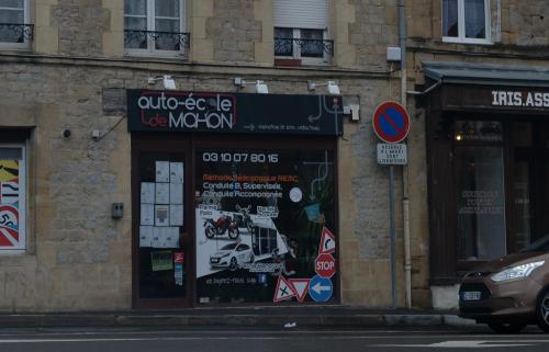 Nouzonville Pas Encore Ouverte L Auto Ecole Deja Tres Critiquee