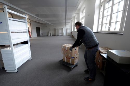 Coronavirus Nos Reponses A Vos Questions Sur Les Demenagements Les Visites Les Credits L Immobilier