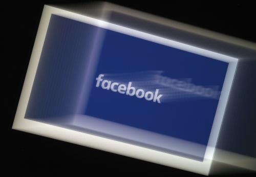 Facebook Lance Messenger Rooms Pour Faire Un Saut Chez Ses Amis En Video