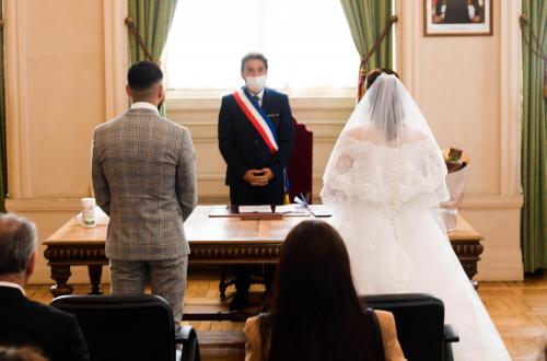 Premier Mariage Du Deconfinement Ils Ont Pu Enfin Se Dire Oui A La Mairie De Reims