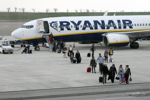 Marne Les Lignes Avec Porto Et Marrakech Rouvrent A L Aeroport De
