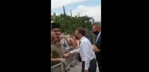 video macron gifle par un homme lors d un deplacement dans la drome