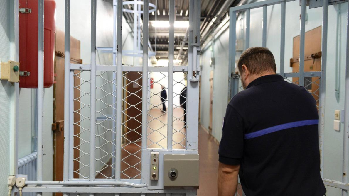 Laon Confines Et En Prison La Difficile Equation