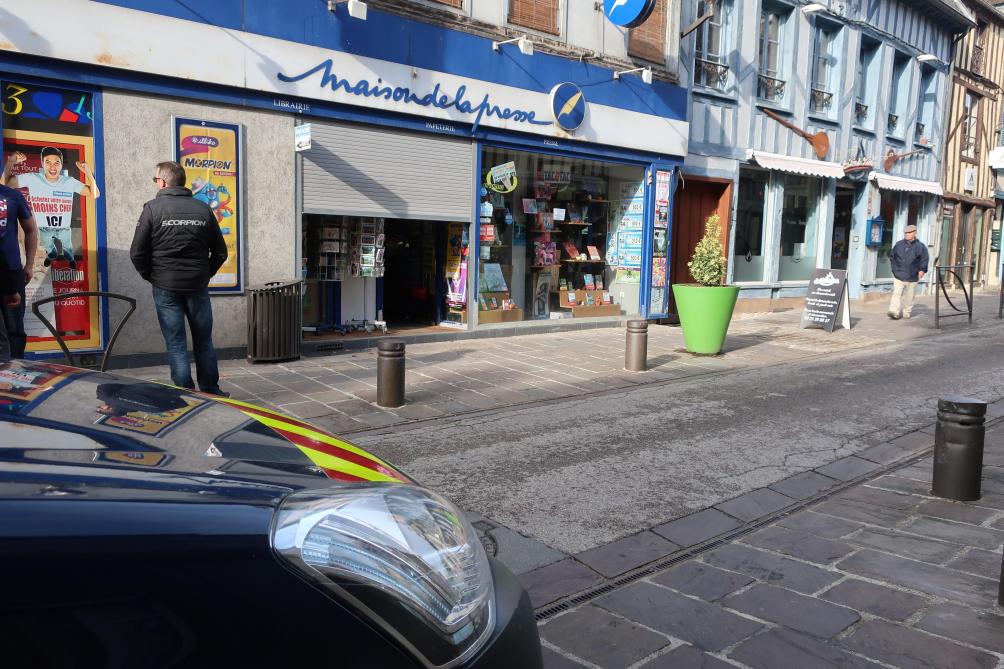 Bar Sur Seine Braquage A Main Armee De La Maison De La Presse