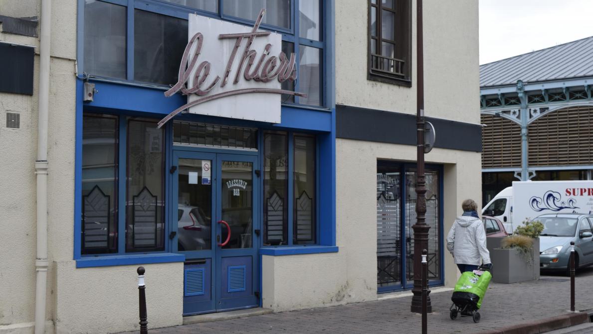 Chalons La Rue Thiers Orpheline De Son Cafe
