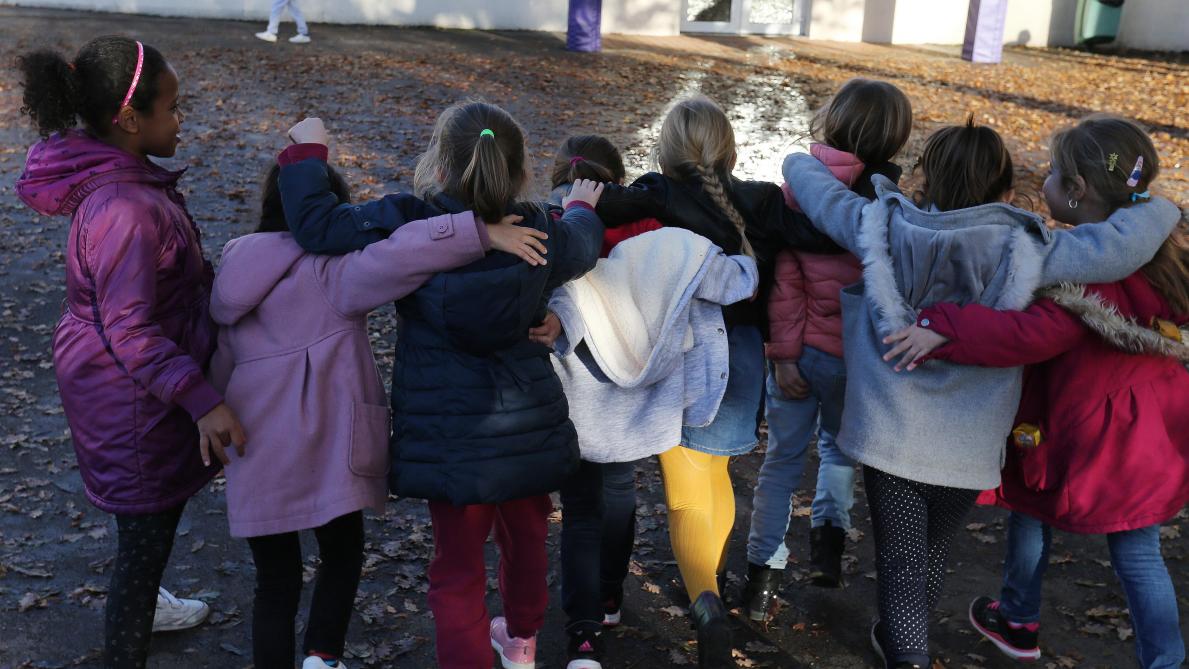 Villa Des Sens Rosières Comment Les Garcons Et Les Filles Se Partagent Ils La Cour De Recre