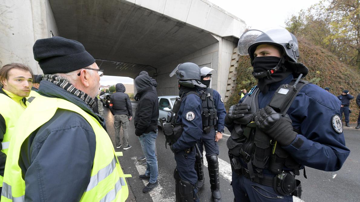 Gilets Jaunes Un Dimanche Calme Dans La Marne Laisne Et
