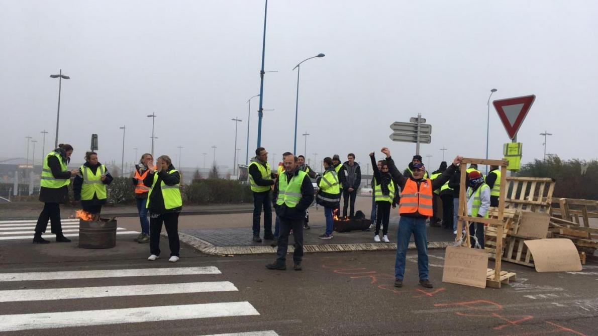 Gilets Jaunes Encore Des Blocages En Région Ce Lundi