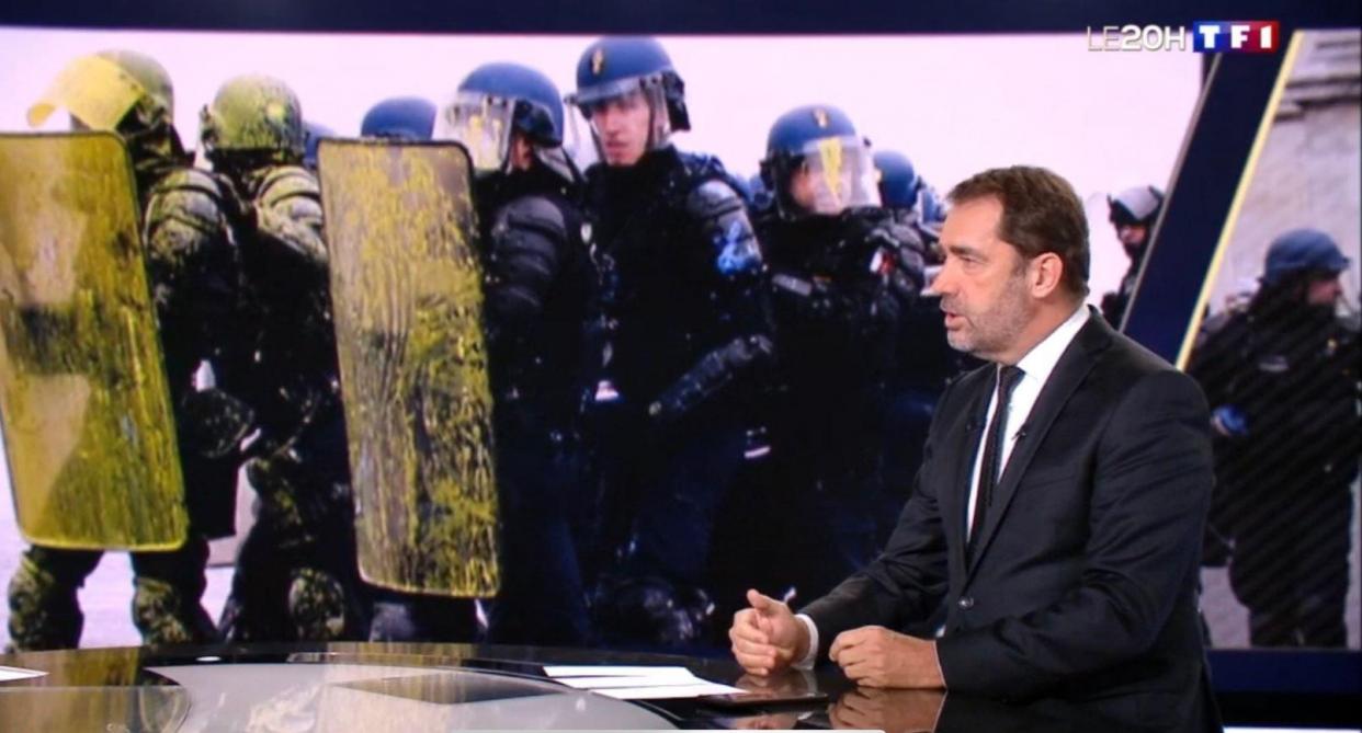 Gilets Jaunes Emmanuel Macron Naccepte Pas Cette Violence