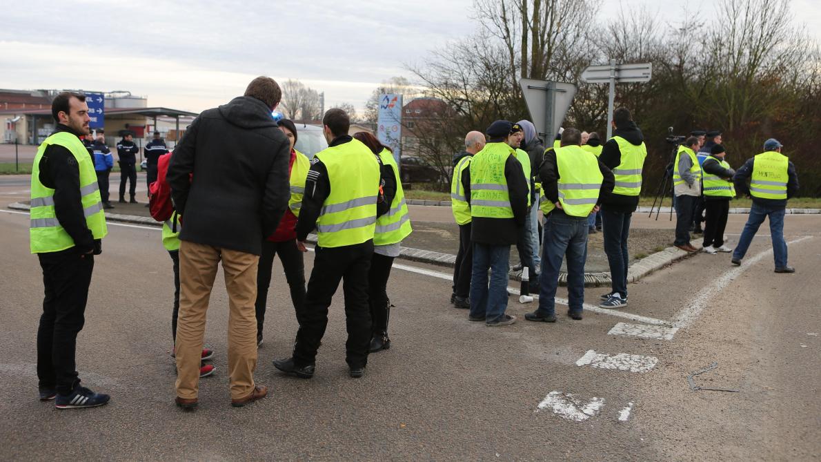 Pourquoi Les Gilets Jaunes Ont Perturbé Dislaub à Buchères
