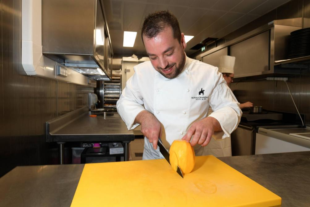 Cédric Servela, chef pâtissier au Royal Champagne à Champillon
