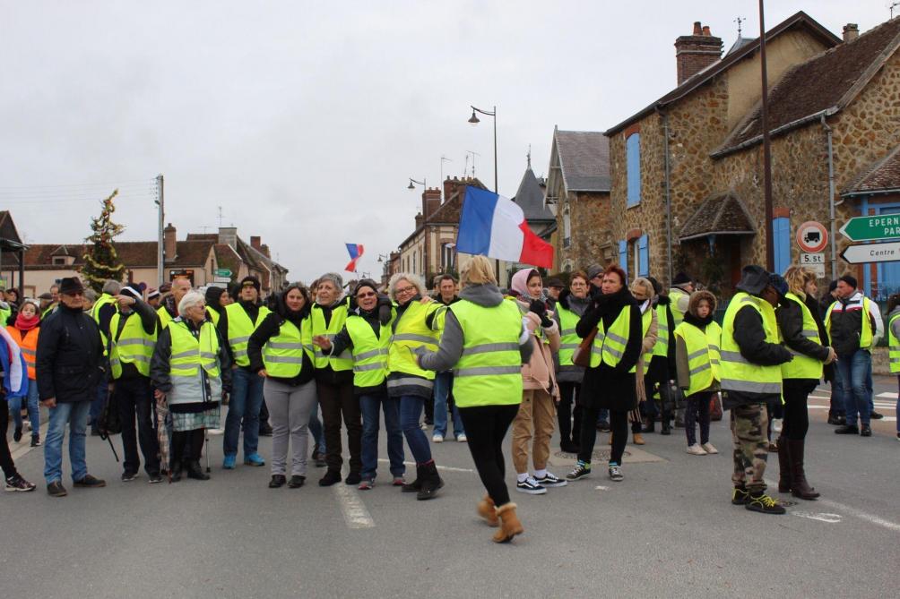 250 Gilets Jaunes Dans Les Rues De Sézanne