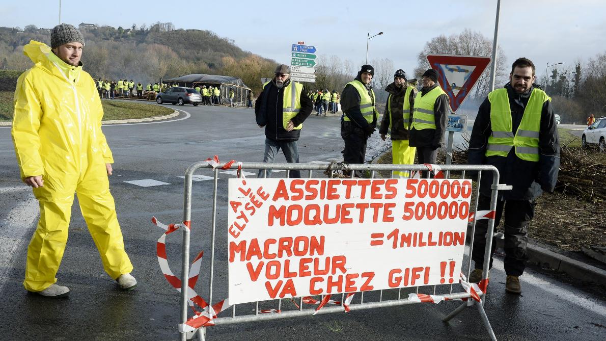 A Laon Les Ronds Points Sont Devenus La Deuxieme Maison Des