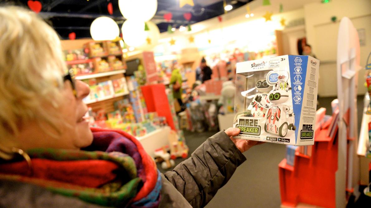 Video Le Budget Des Cadeaux De Noel En Chute Libre