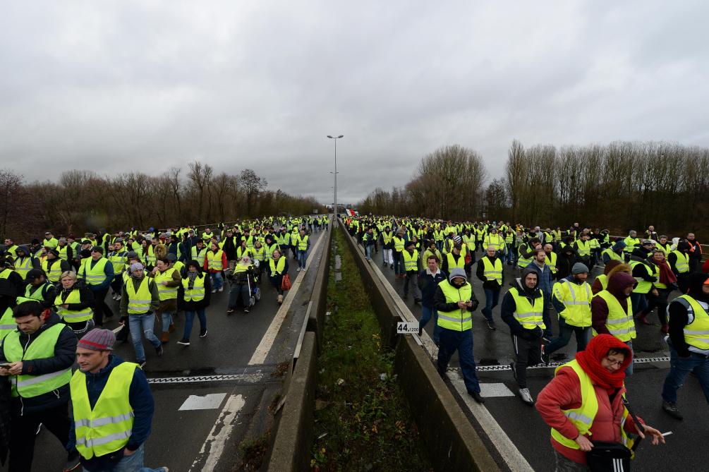 Charleville La Rocade Occupée Par Les Gilets Jaunes