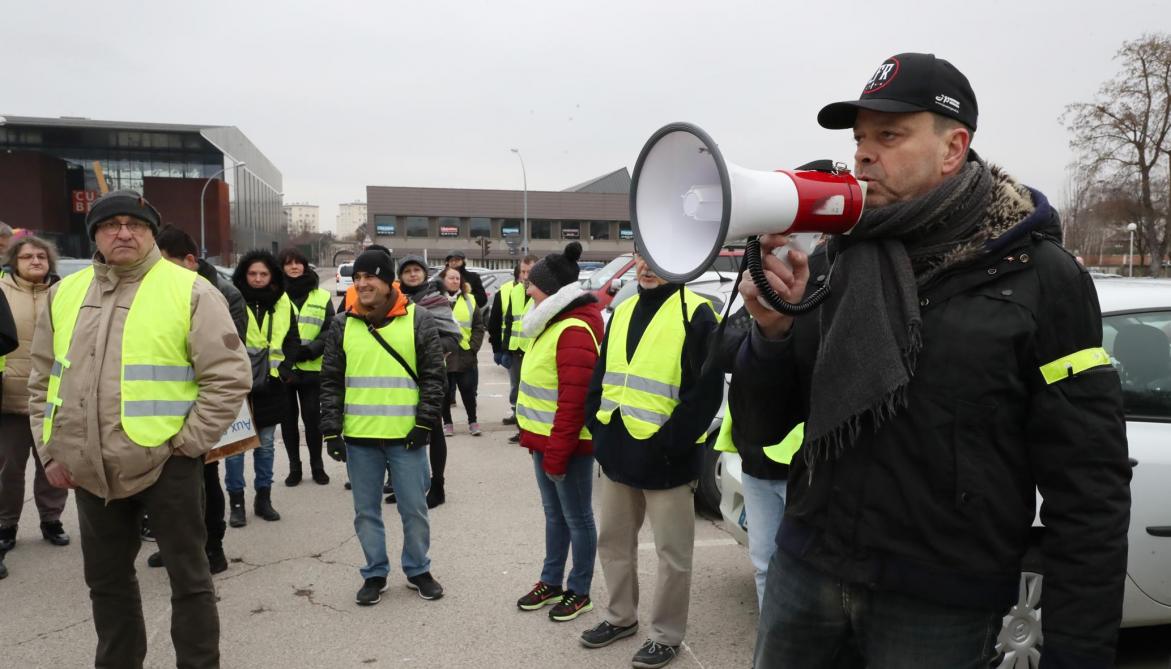 Photos La Manifestation Régionale Des Gilets Jaunes à