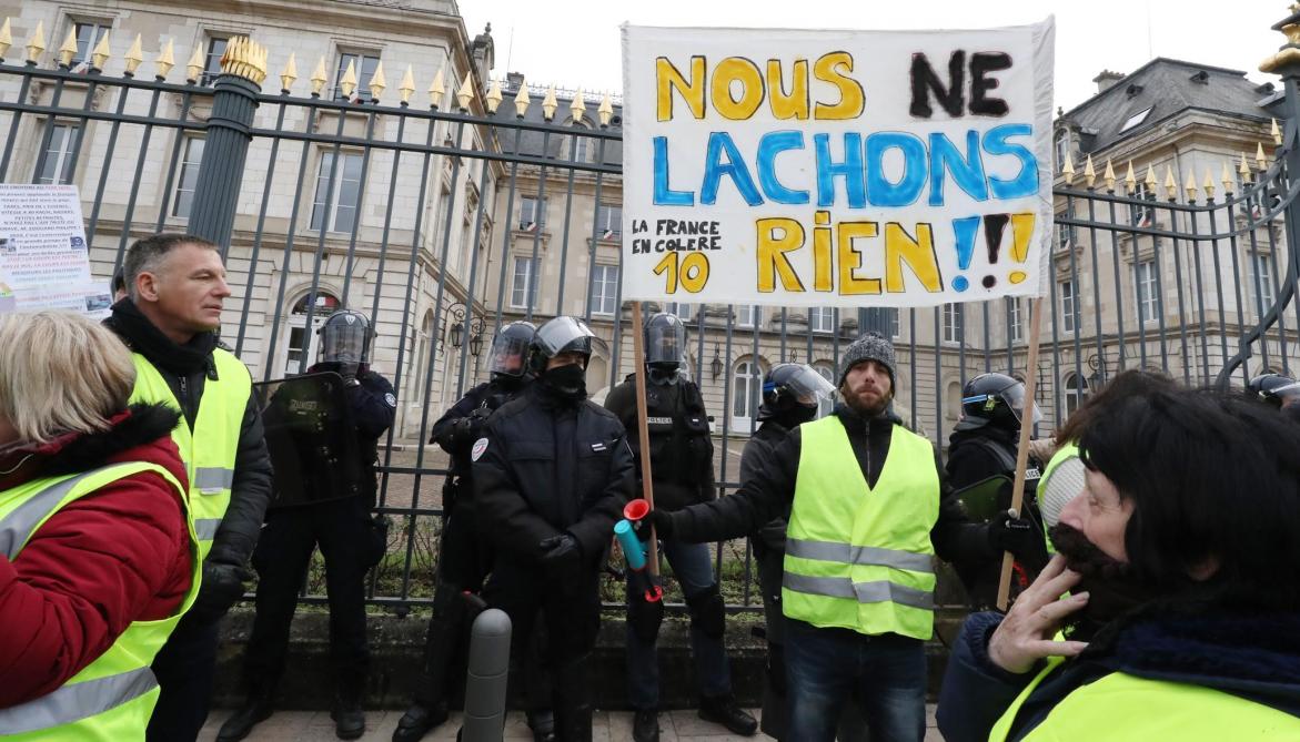 Photos La Manifestation Régionale Des Gilets Jaunes à