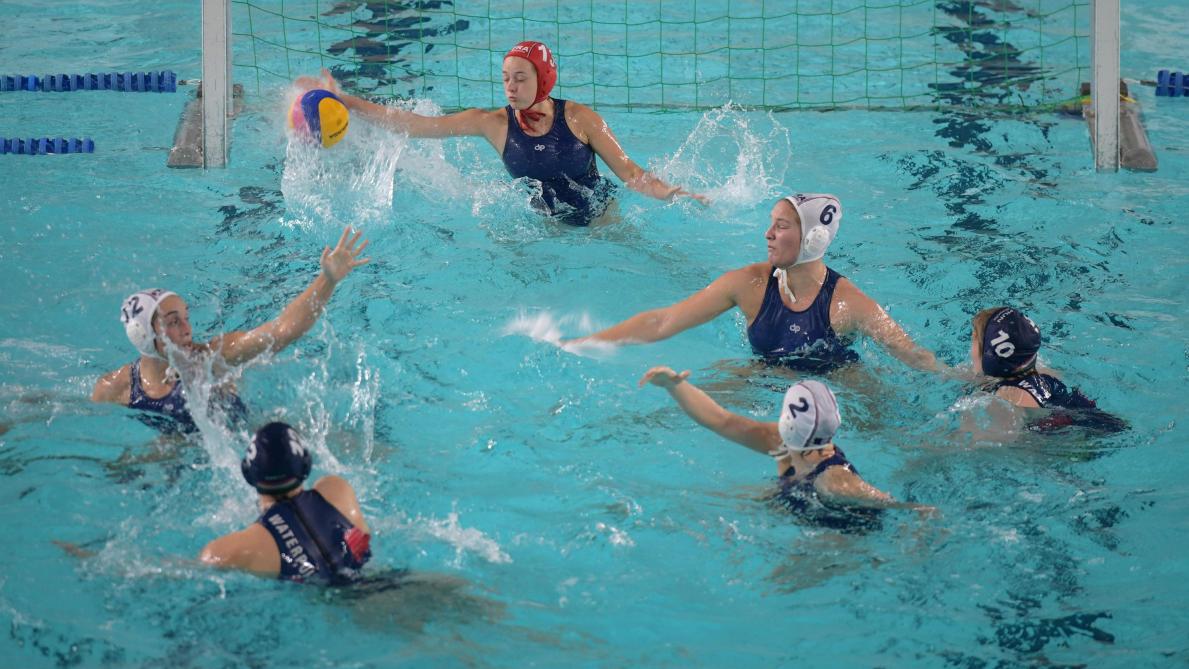 VIDÉO. Waterpolo en recevant bien l’équipe de France féminine