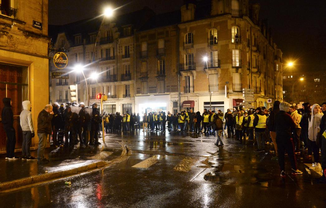 à Charleville Les Gilets Jaunes Disent Oui à Lacte X Mais