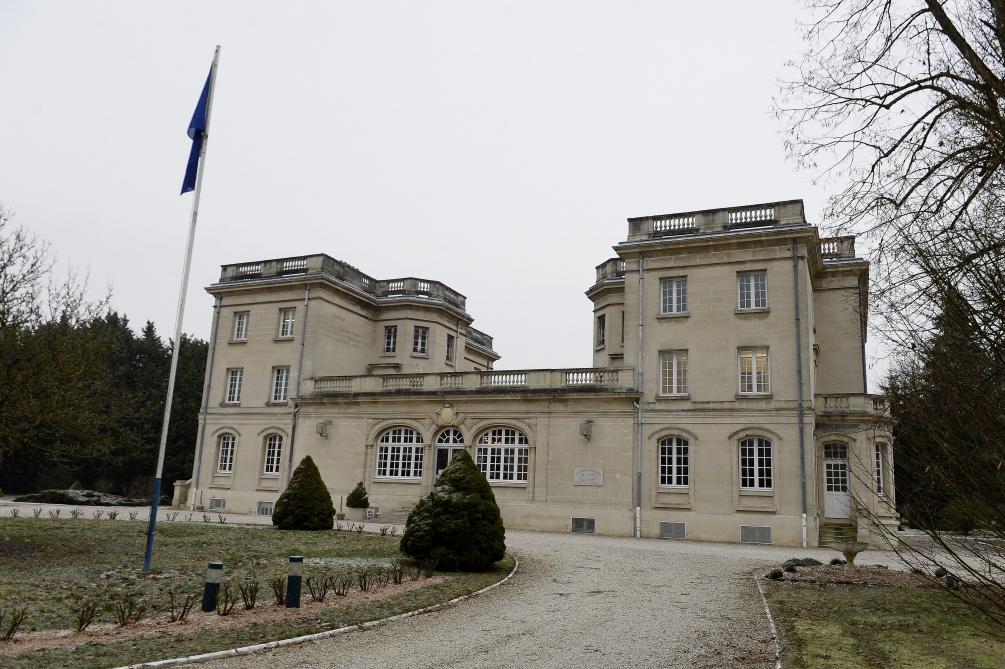 A Urcel Le Chateau De Mailly N Est Pas A Vendre