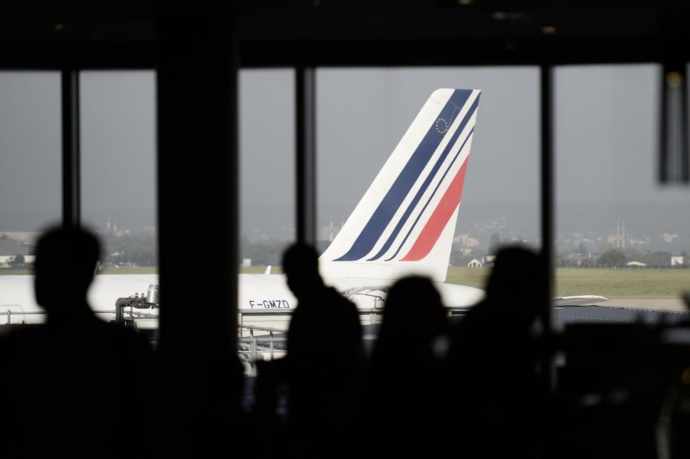 La France Limite Les Compagnies Aeriennes Chinoises A Un Vol Par Semaine Au Nom De La