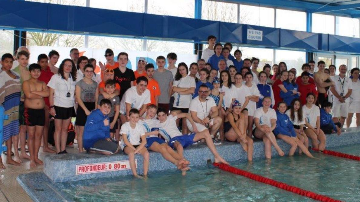 les jeunes dans le grand bain a nogent sur seine