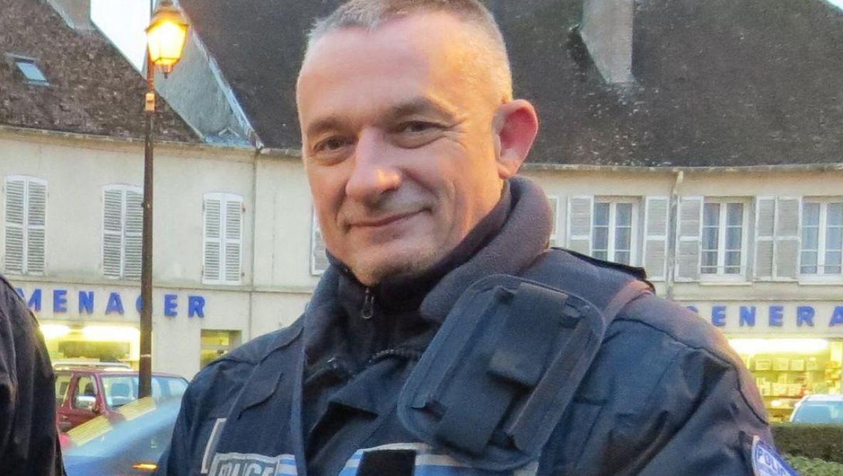 Le Chef De La Police Municipale De Nogent Sur Seine Suspendu Le Chef De La Police Municipale De Nogent Sur Seine Suspendu