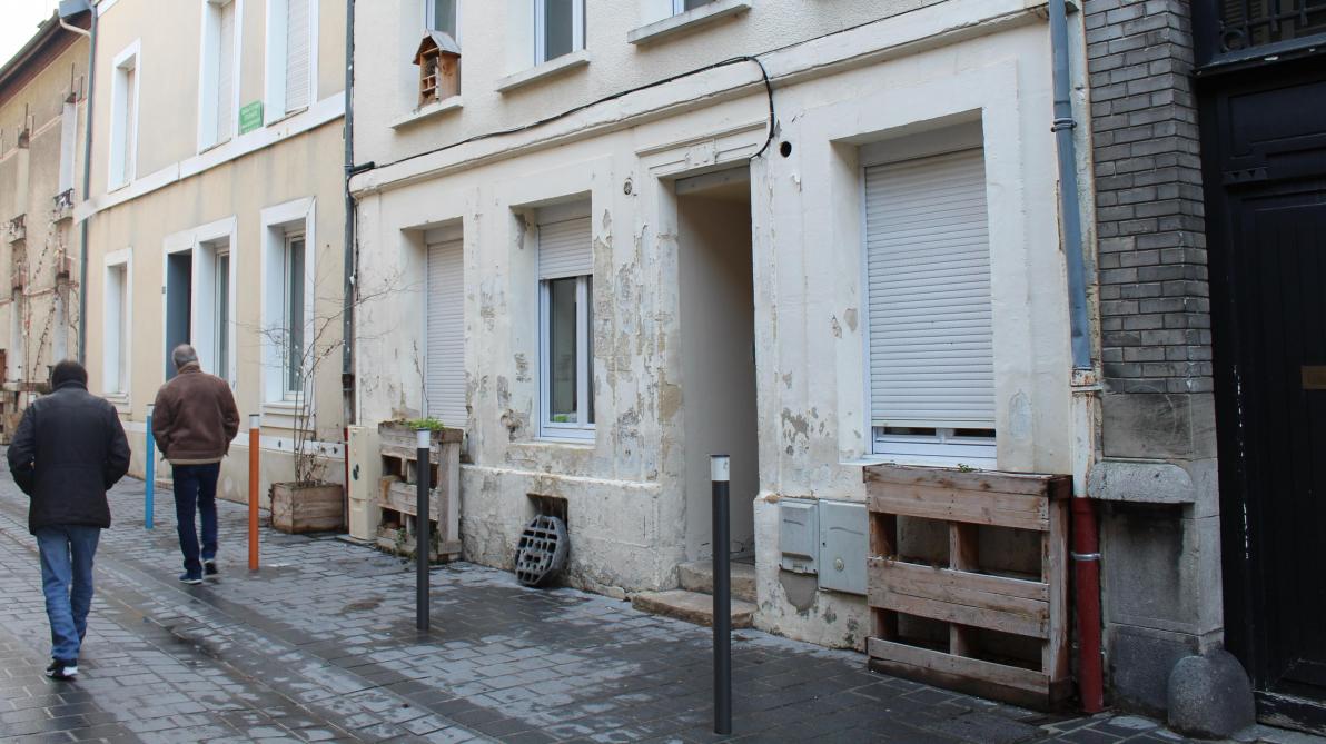 Prostituée à Reims : lieux, tarifs, risques & alternatives