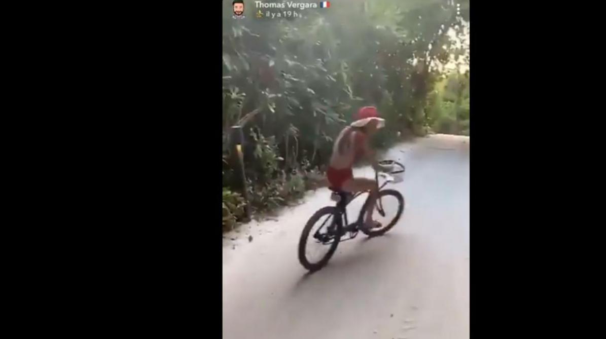 Video Nabilla Tombe D Un Velo Depourvu De Freins Les Images Font Le Buzz