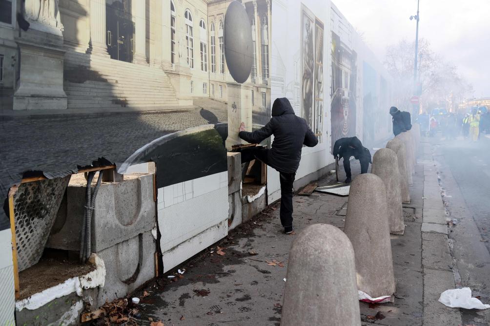 Gilets Jaunes 51 400 Manifestants En France Samedi Un