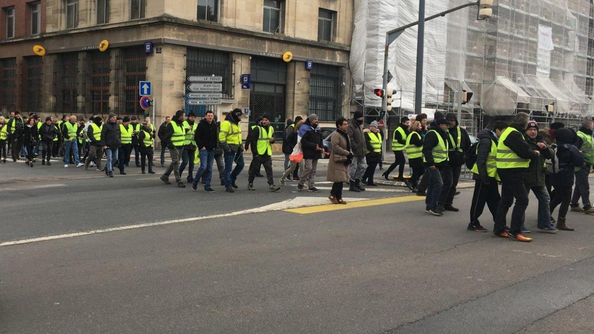 Vidéo Suivez En Direct Lacte Xiii Des Gilets Jaunes à