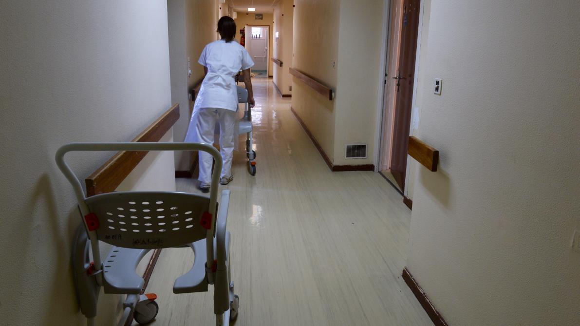 Coronavirus Au Mee Sur Seine L Ehpad Deplore La Mort D Une Aide Soignante Et De Vingt Residents Le Parisien