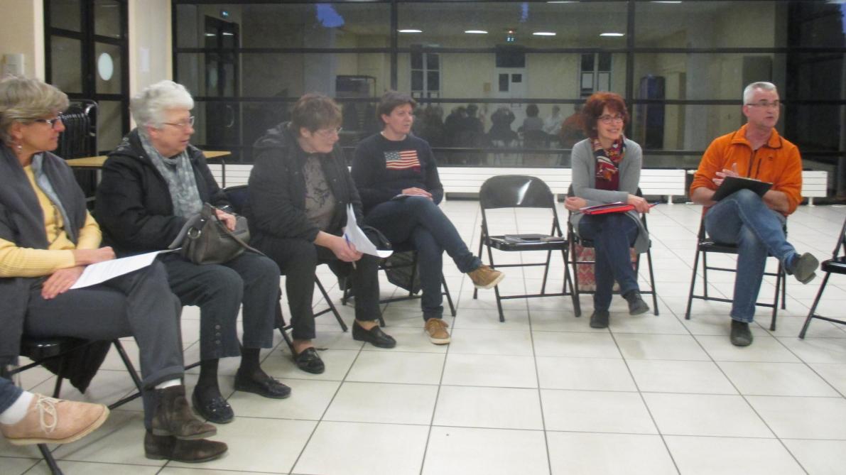 Le Reseau Boites A Livres Veut S Implanter Sur Le Canton D