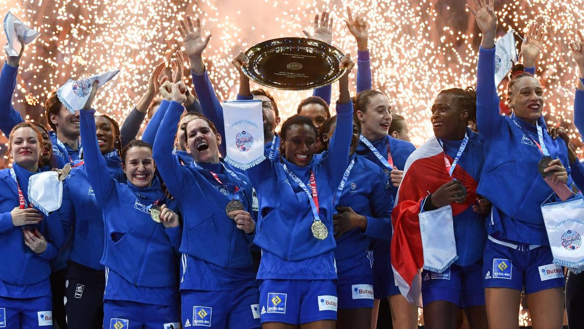 Le trophée de l’Euro féminin de handball fait escale à SainteMénehould Le trophée de l’Euro féminin de handball fait escale à SainteMénehould