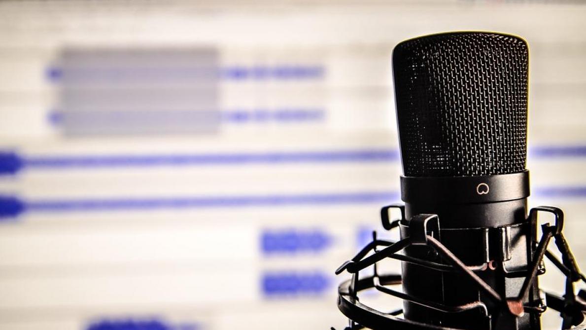 Les podcasts tels que « les Couilles sur la table », libèrent la Les podcasts tels que « les Couilles sur la table », libèrent la